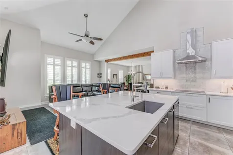 5401 Cafrey Place Apollo Beach FL 33572