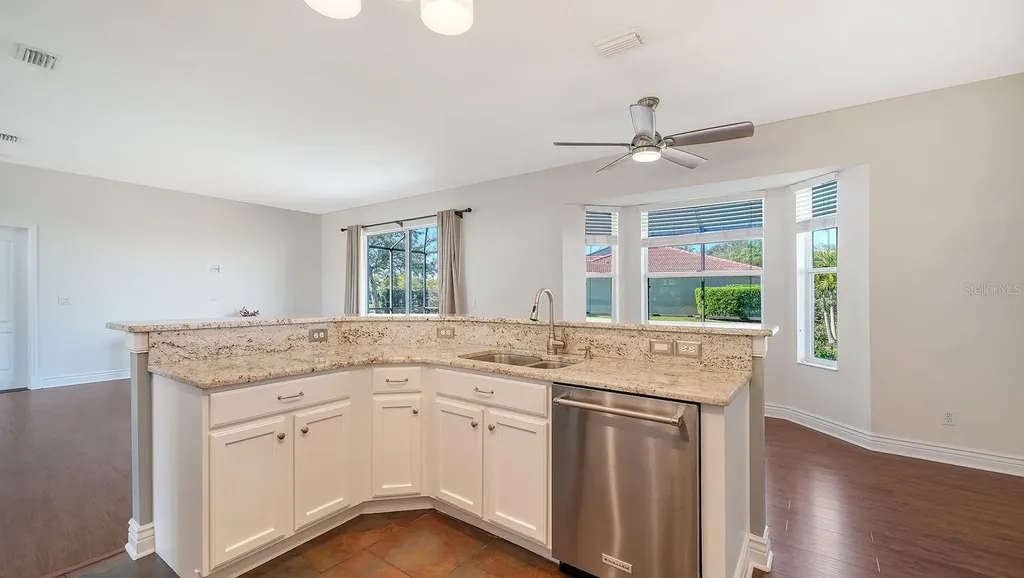152 New Briton Court Bradenton FL 34212