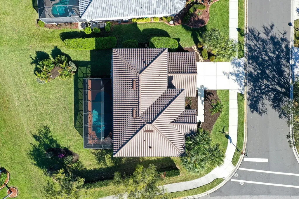 152 New Briton Court Bradenton FL 34212