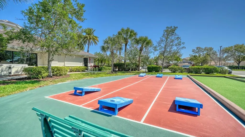 152 New Briton Court Bradenton FL 34212