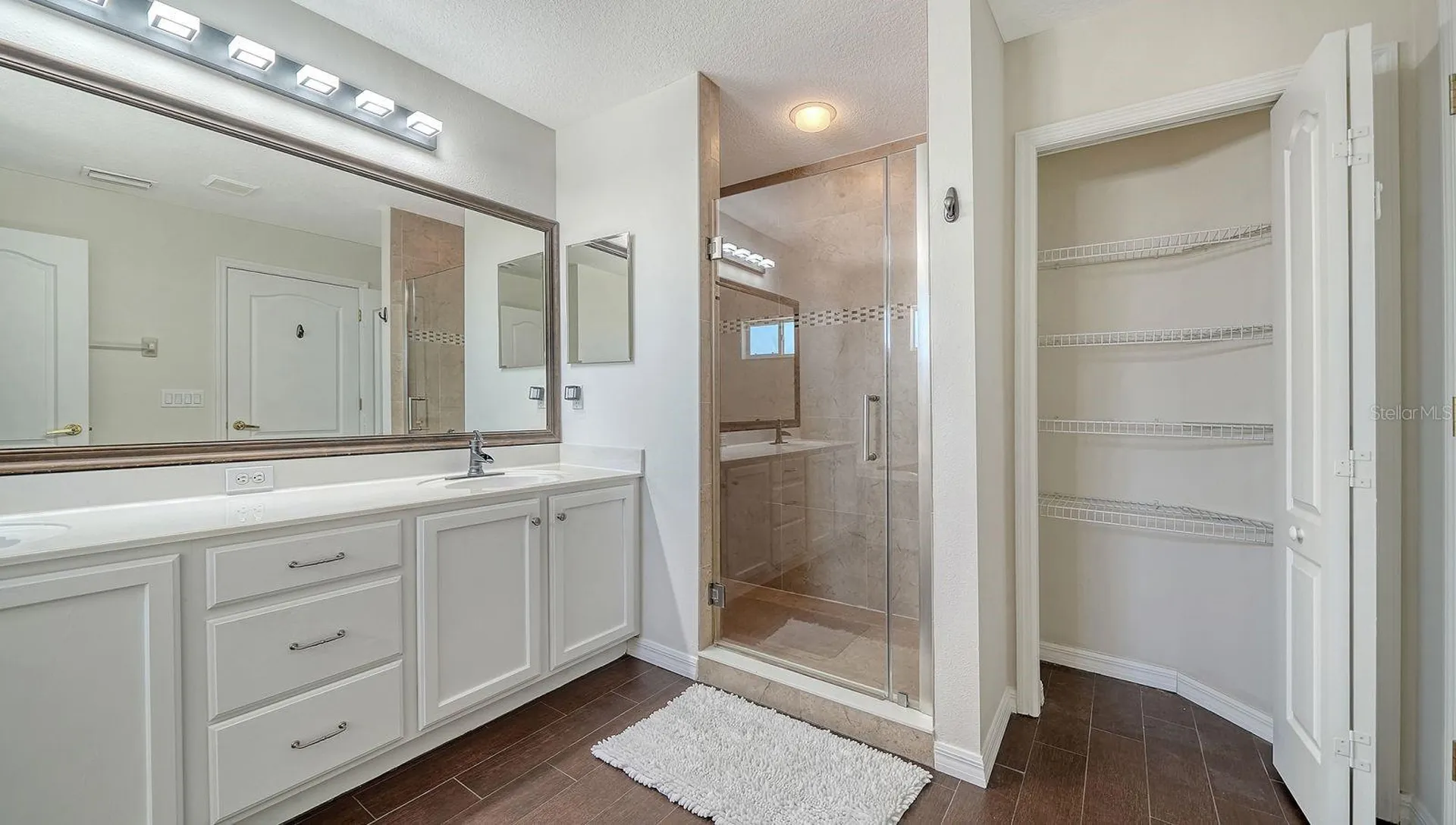 152 New Briton Court Bradenton FL 34212