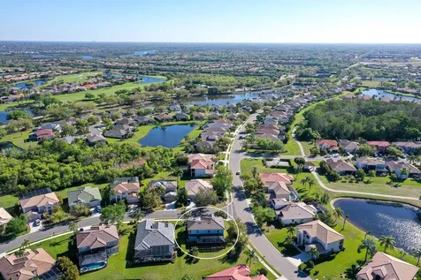 152 New Briton Court Bradenton FL 34212