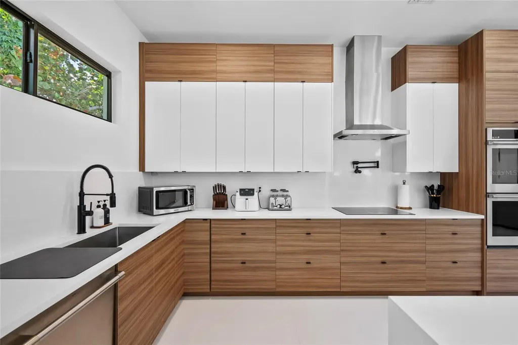 2441 Webber Street Sarasota FL 34239
