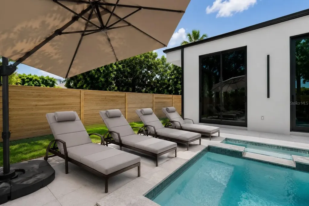 2441 Webber Street Sarasota FL 34239
