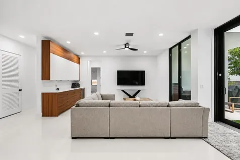 2441 Webber Street Sarasota FL 34239