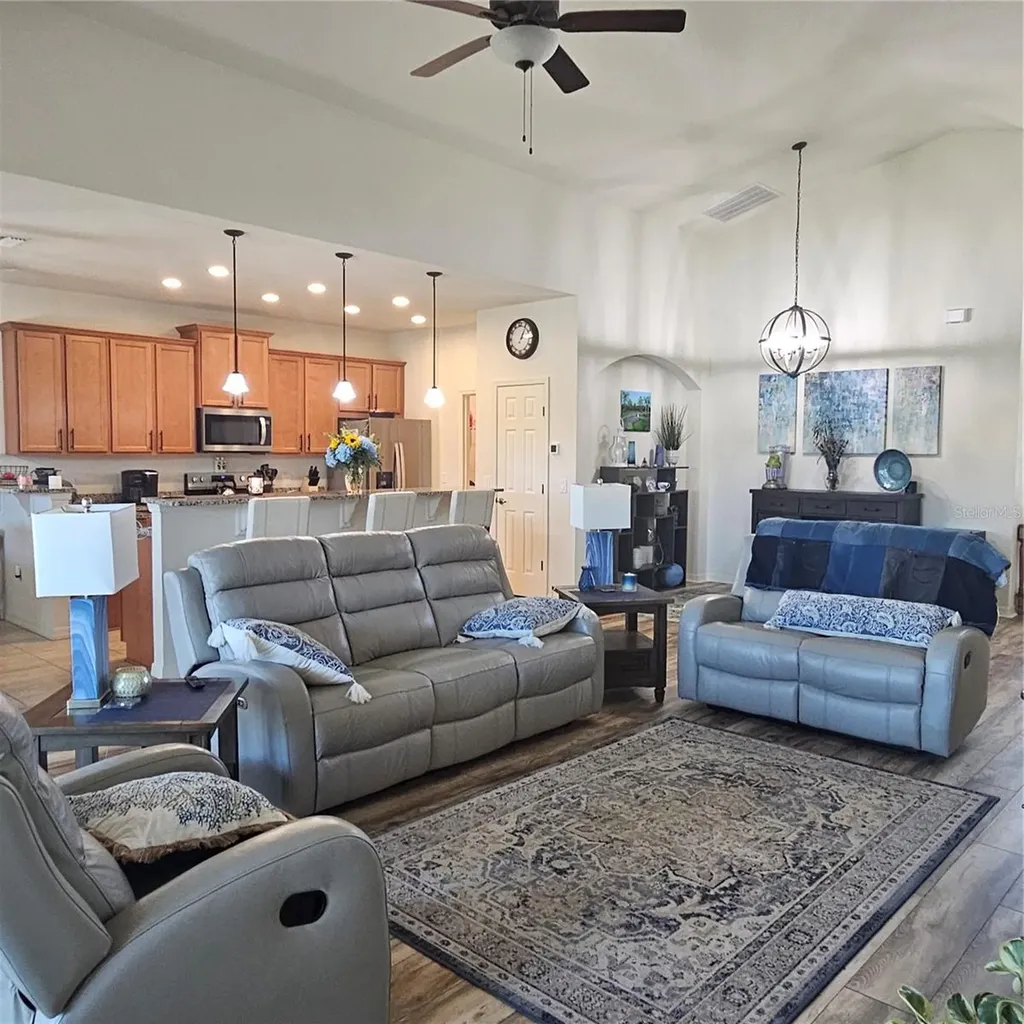 1347 Oakmont Drive Winter Haven FL 33884