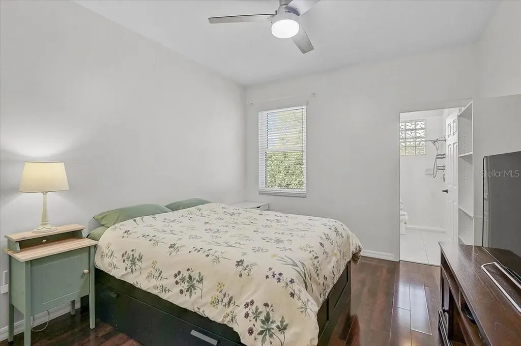4422 Mcintosh Lake Avenue Sarasota FL 34233