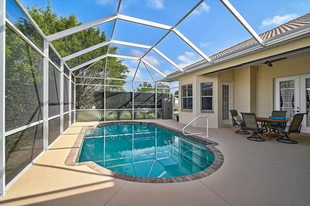 4422 Mcintosh Lake Avenue Sarasota FL 34233