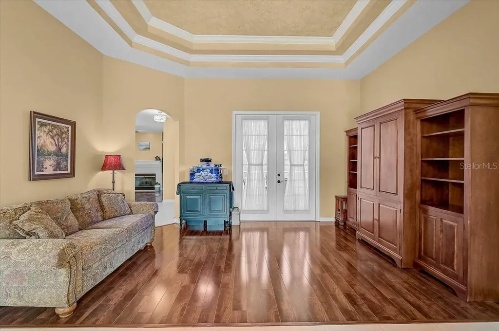 4422 Mcintosh Lake Avenue Sarasota FL 34233
