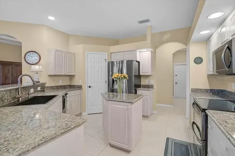 4422 Mcintosh Lake Avenue Sarasota FL 34233