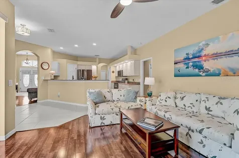 4422 Mcintosh Lake Avenue Sarasota FL 34233