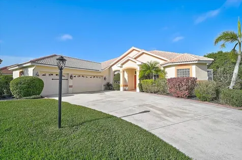 4422 Mcintosh Lake Avenue Sarasota FL 34233