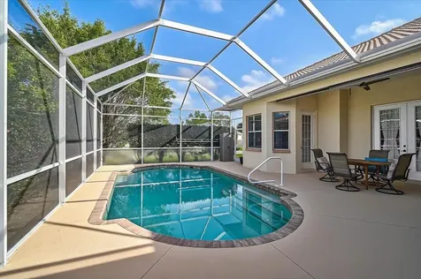 4422 Mcintosh Lake Avenue Sarasota FL 34233