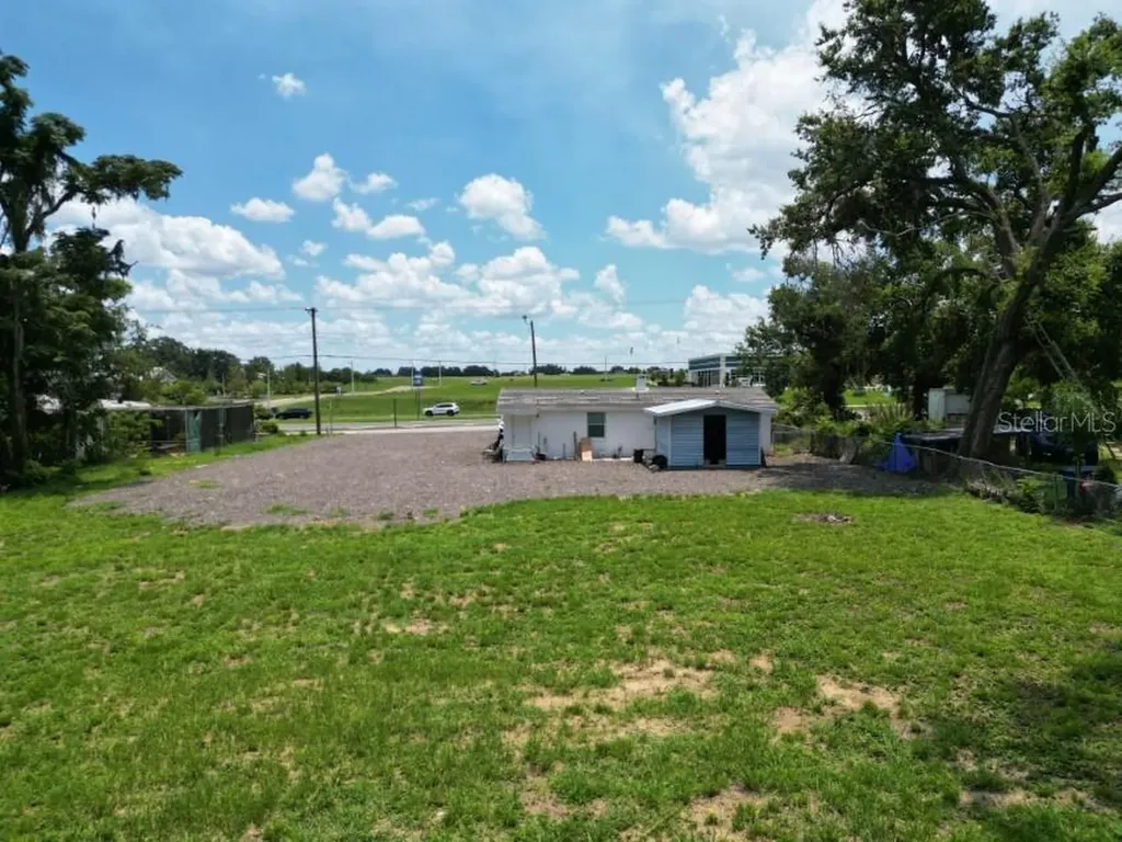11907 Frontage Road Dade City FL 33525