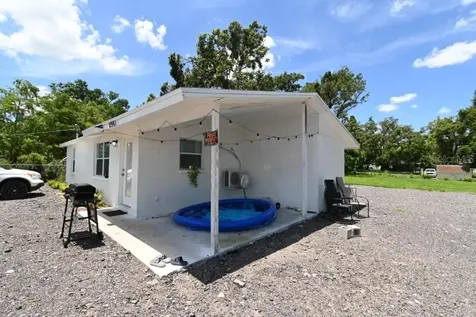 11907 Frontage Road Dade City FL 33525