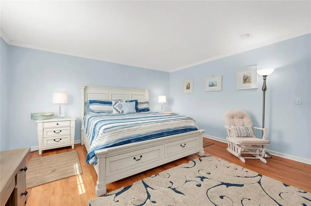237 Seahorse Drive SE St Petersburg FL 33705