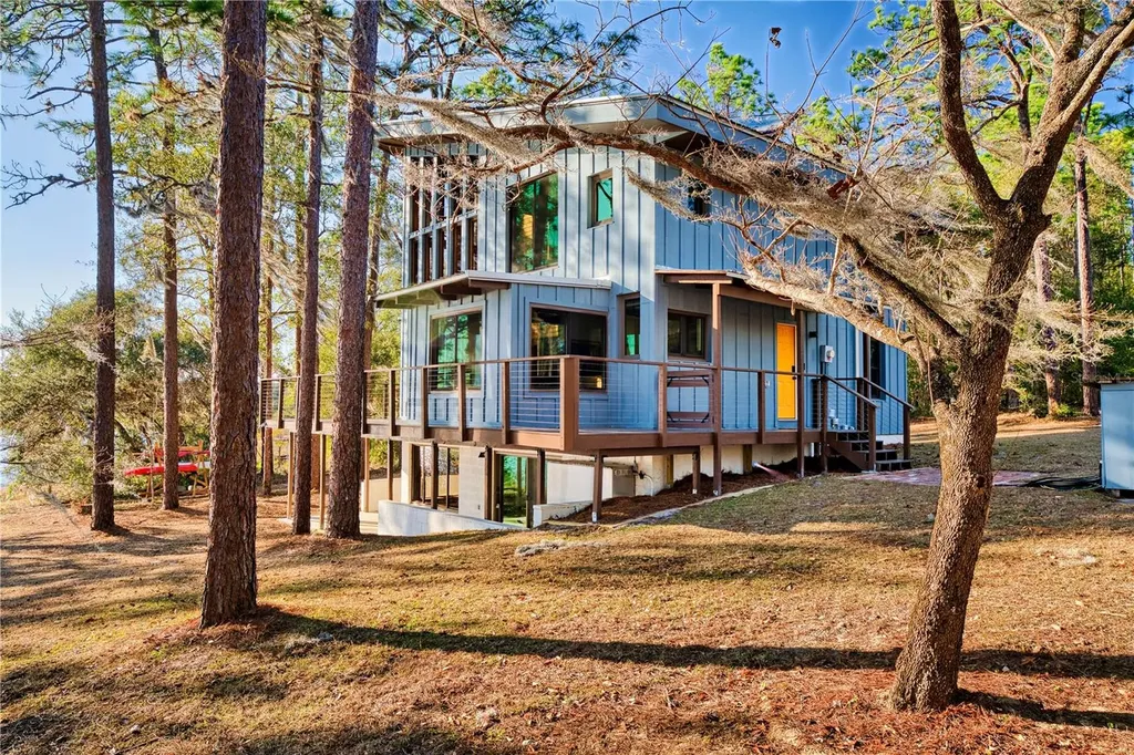 123 Mason Lake Trail Hawthorne FL 32640