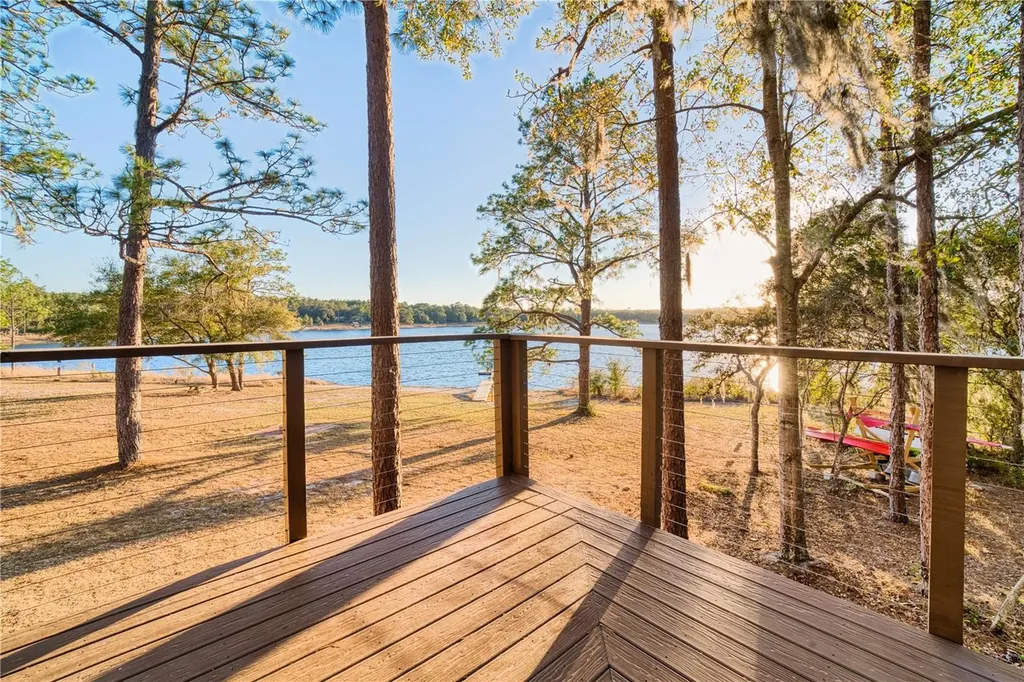 123 Mason Lake Trail Hawthorne FL 32640