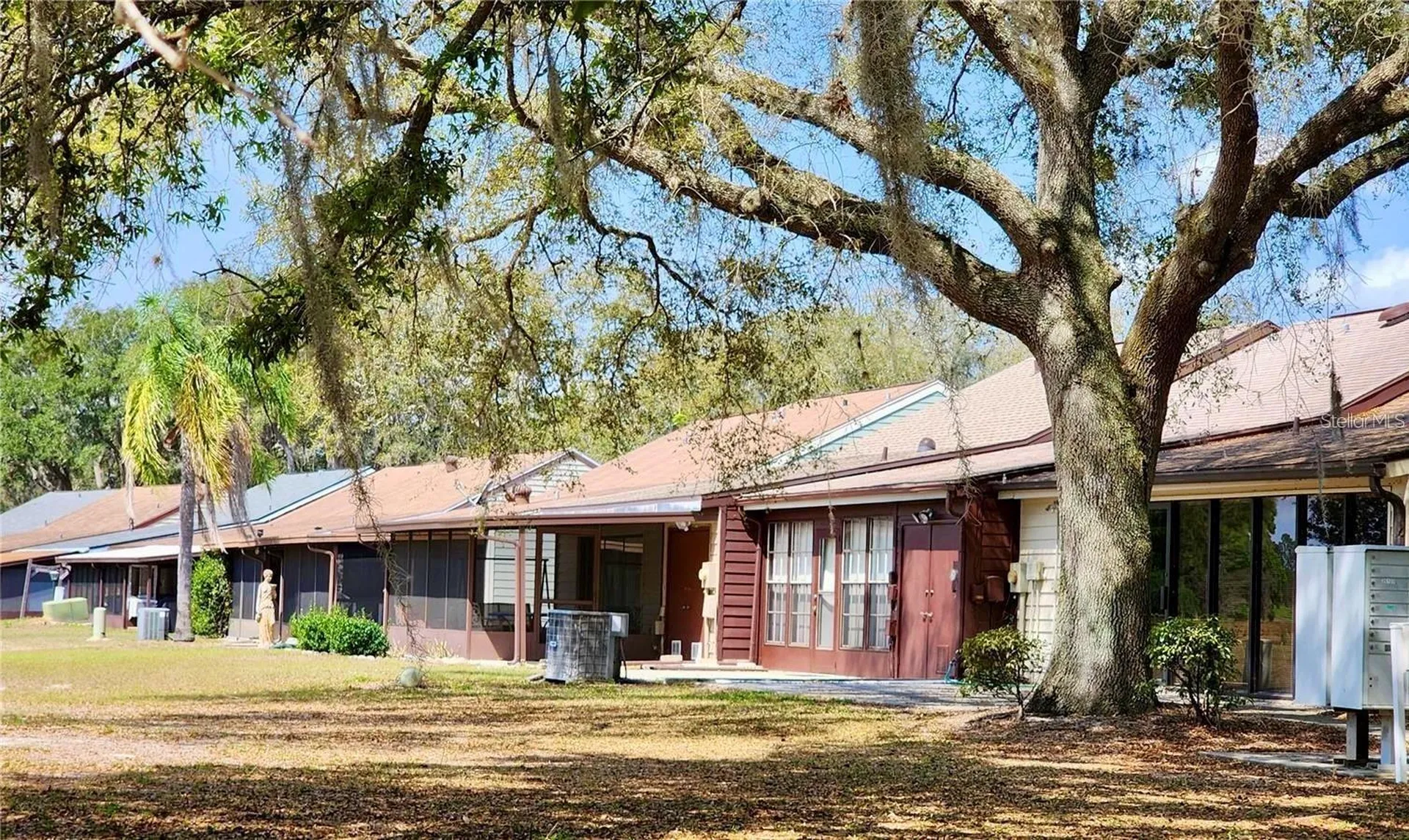 35140 Whispering Oaks Boulevard Dade City FL 33523