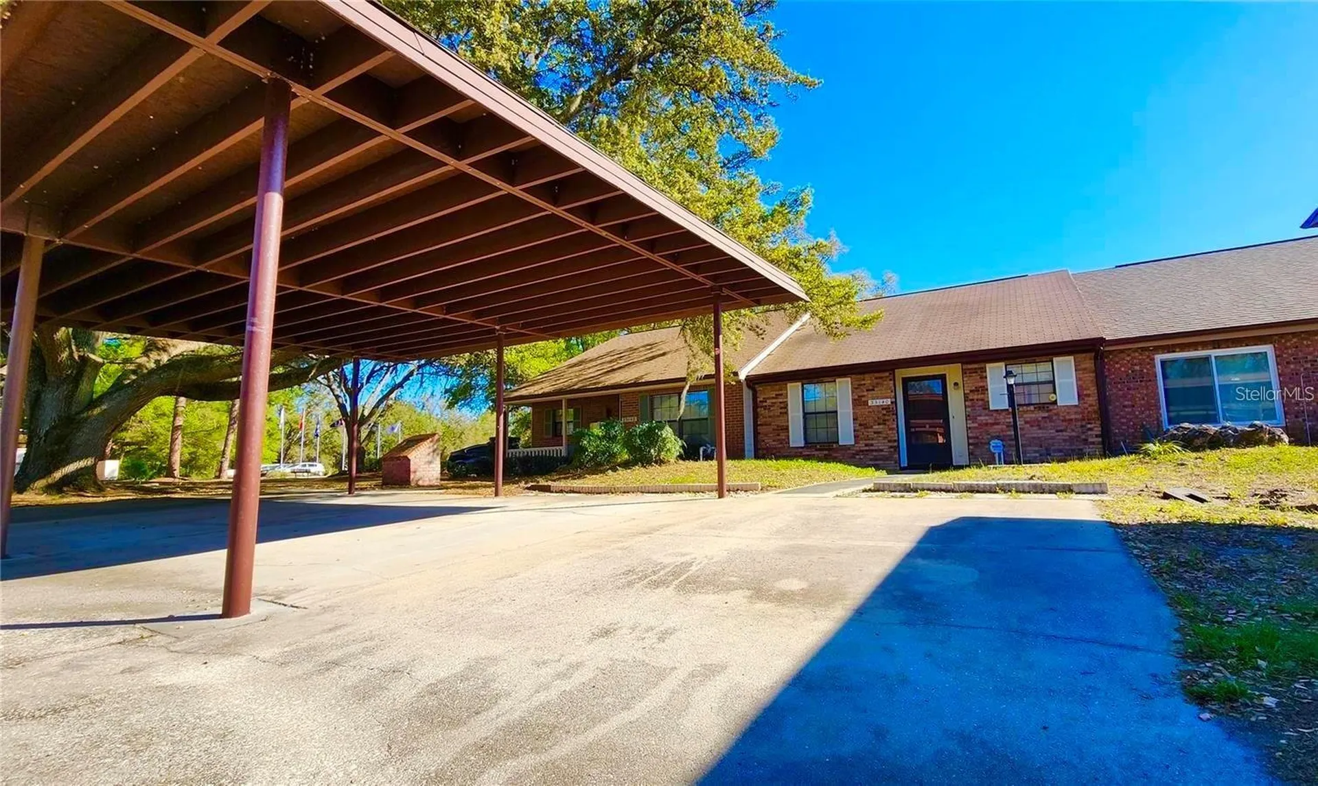 35140 Whispering Oaks Boulevard Dade City FL 33523