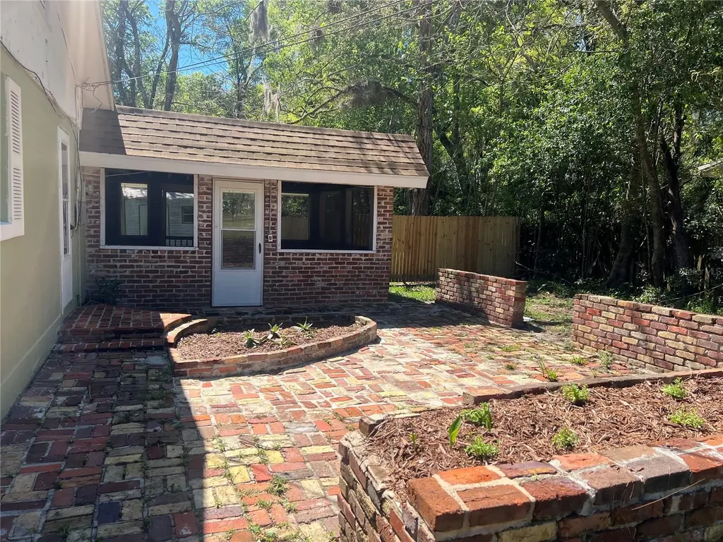 1204 NE 32nd Place Ocala FL 34479