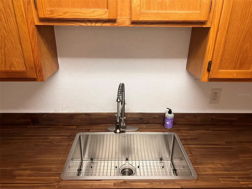 1204 NE 32nd Place Ocala FL 34479