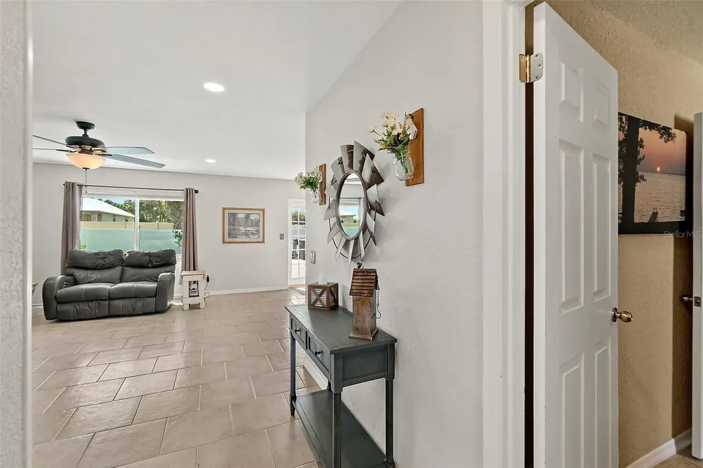 589 Clairmont Lane South Daytona FL 32119