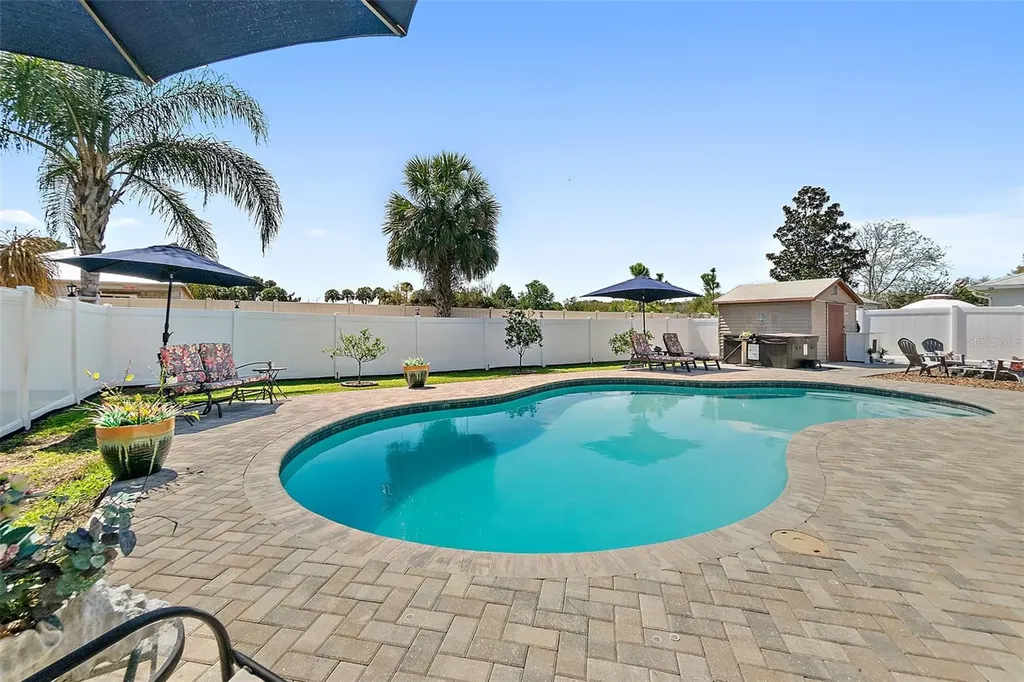 589 Clairmont Lane South Daytona FL 32119