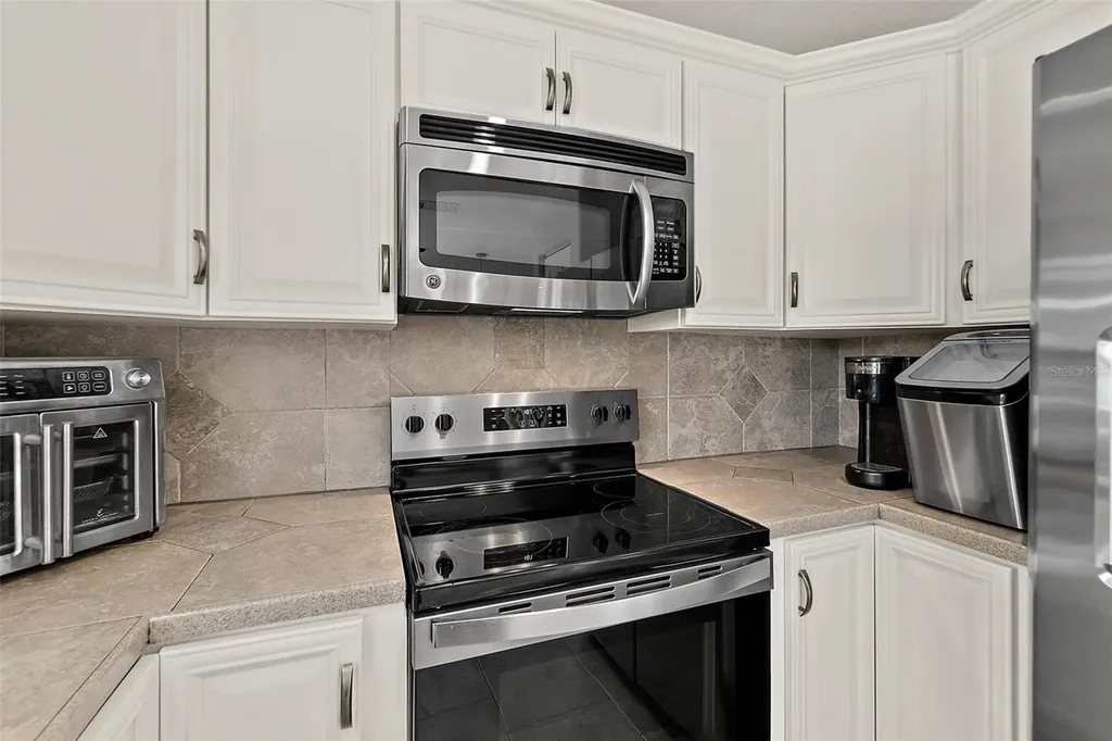 589 Clairmont Lane South Daytona FL 32119