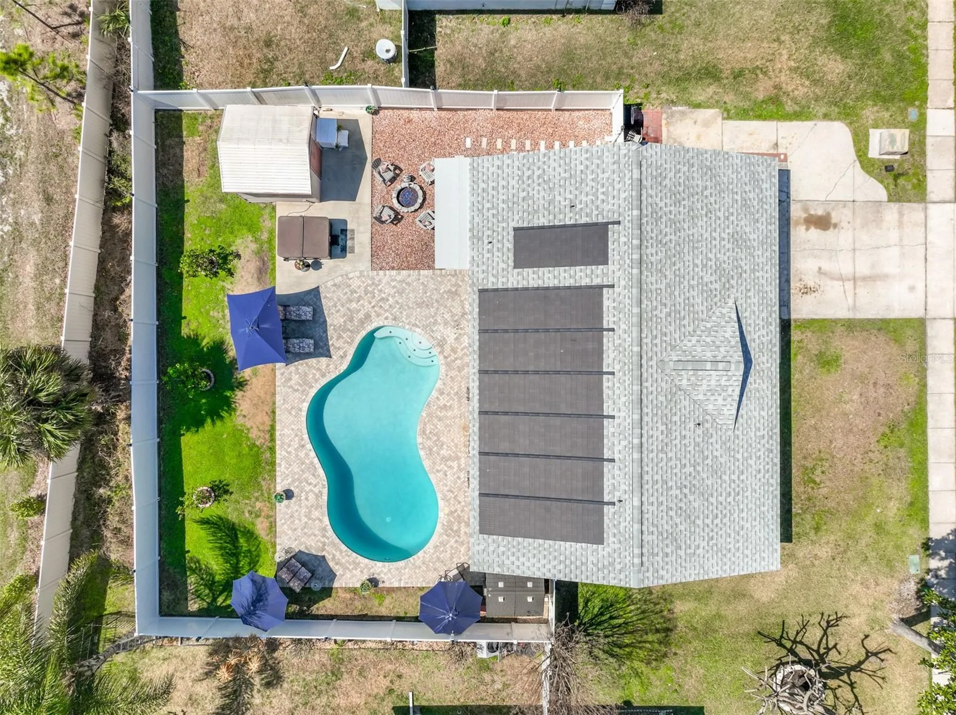 589 Clairmont Lane South Daytona FL 32119