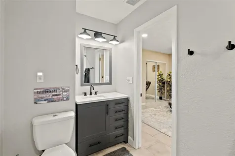 589 Clairmont Lane South Daytona FL 32119