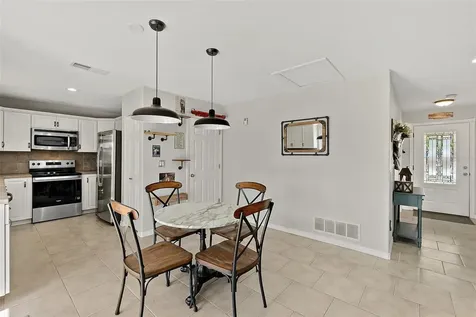 589 Clairmont Lane South Daytona FL 32119