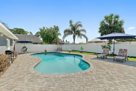 589 Clairmont Lane South Daytona FL 32119