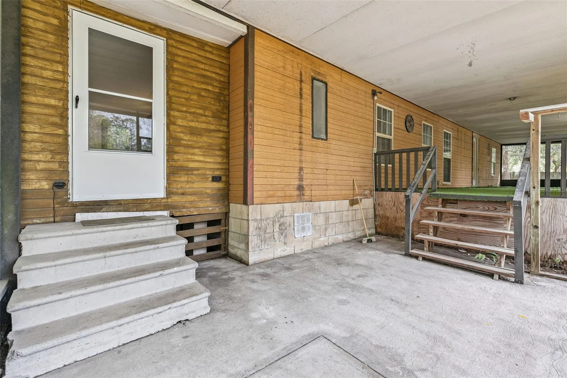 2832 4th Street Orlando FL 32820