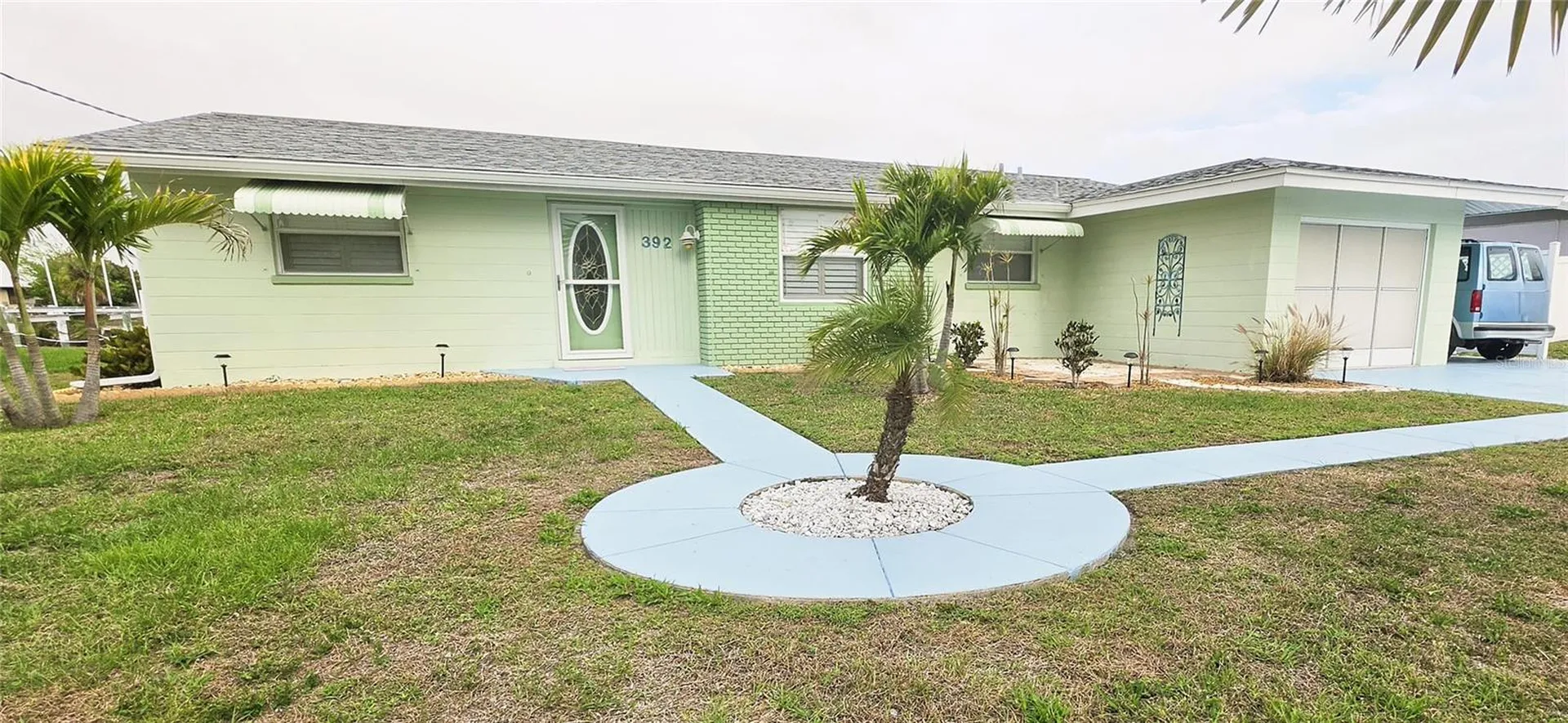 392 E Tarpon Boulevard NW Port Charlotte FL 33952