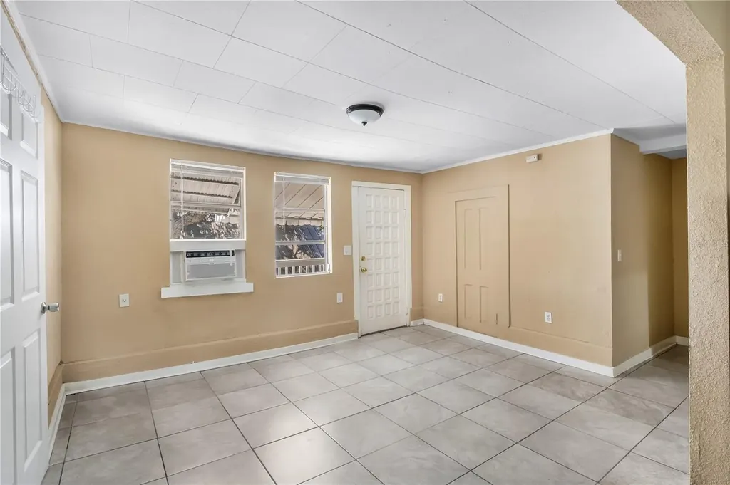 418 E Amelia Avenue Tampa FL 33602