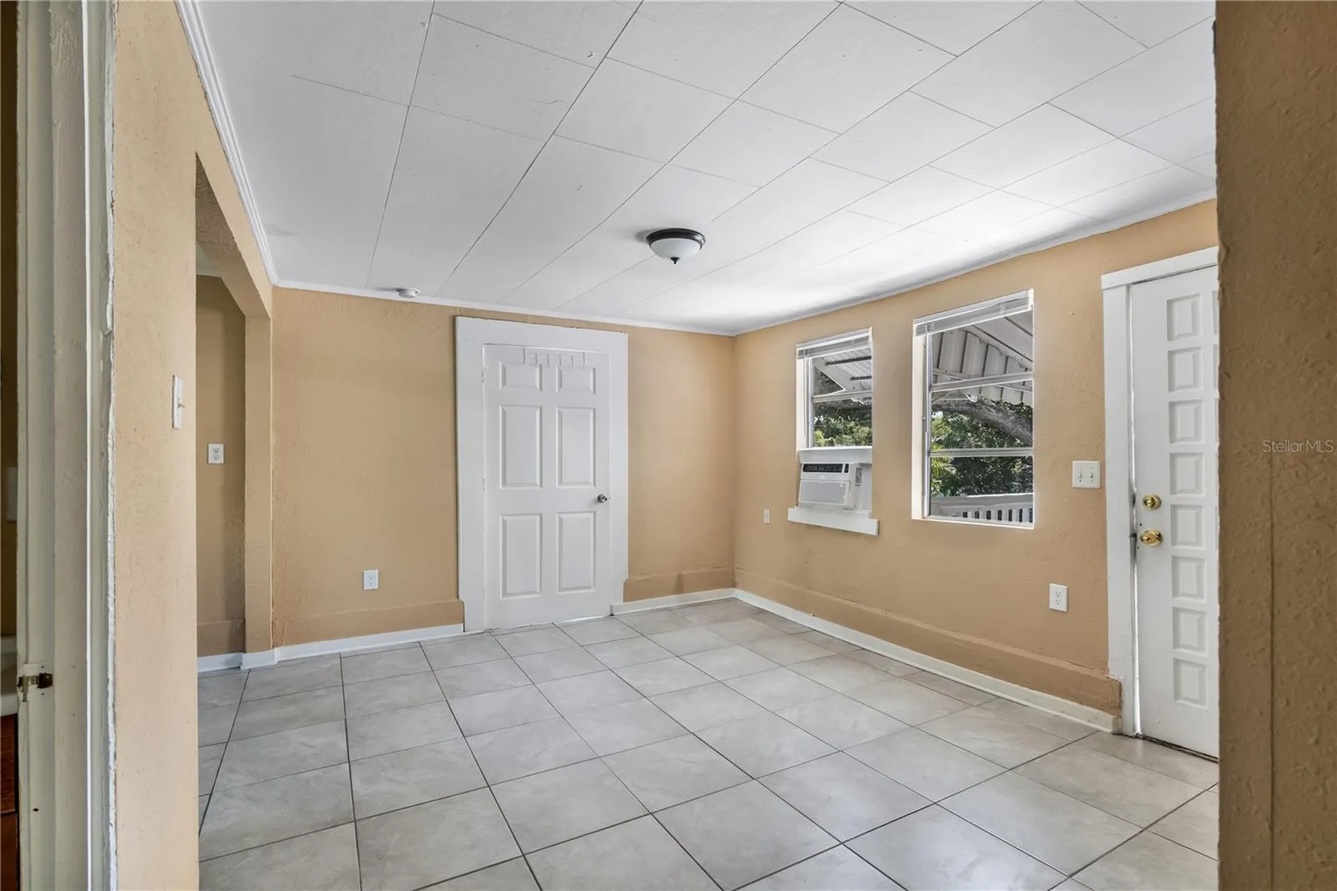 418 E Amelia Avenue Tampa FL 33602