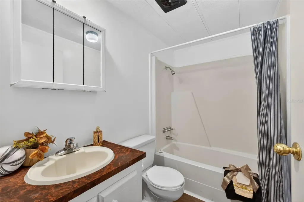 214 Canova Drive Auburndale FL 33823