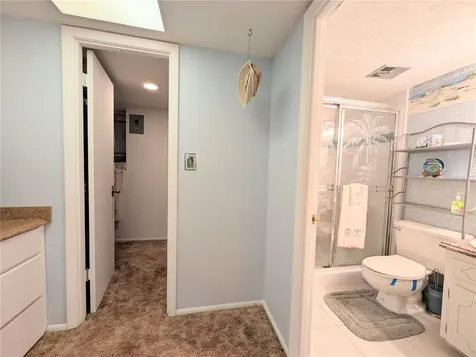 3624 Lake Bayshore Drive Bradenton FL 34205
