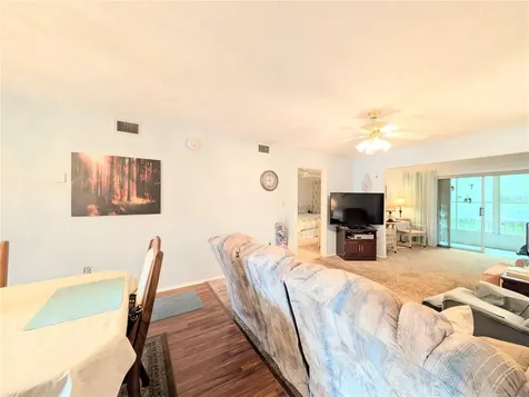 3624 Lake Bayshore Drive Bradenton FL 34205