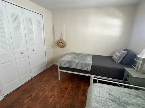 605 Queen Palm Street Largo FL 33778