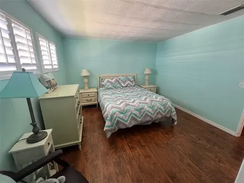 605 Queen Palm Street Largo FL 33778