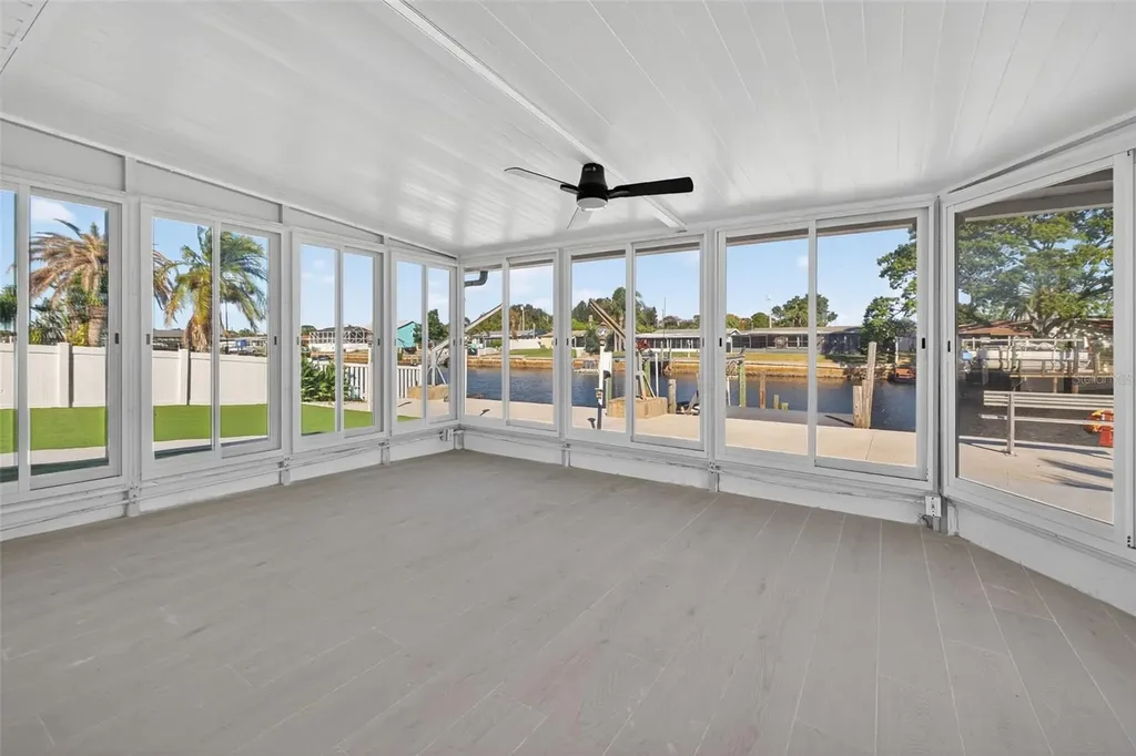 12734 2nd Isle Hudson FL 34667
