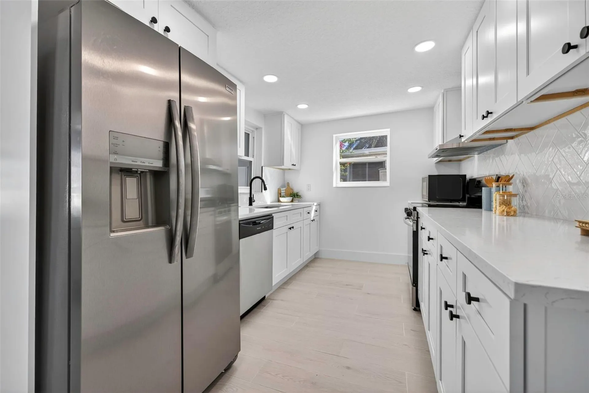 12734 2nd Isle Hudson FL 34667