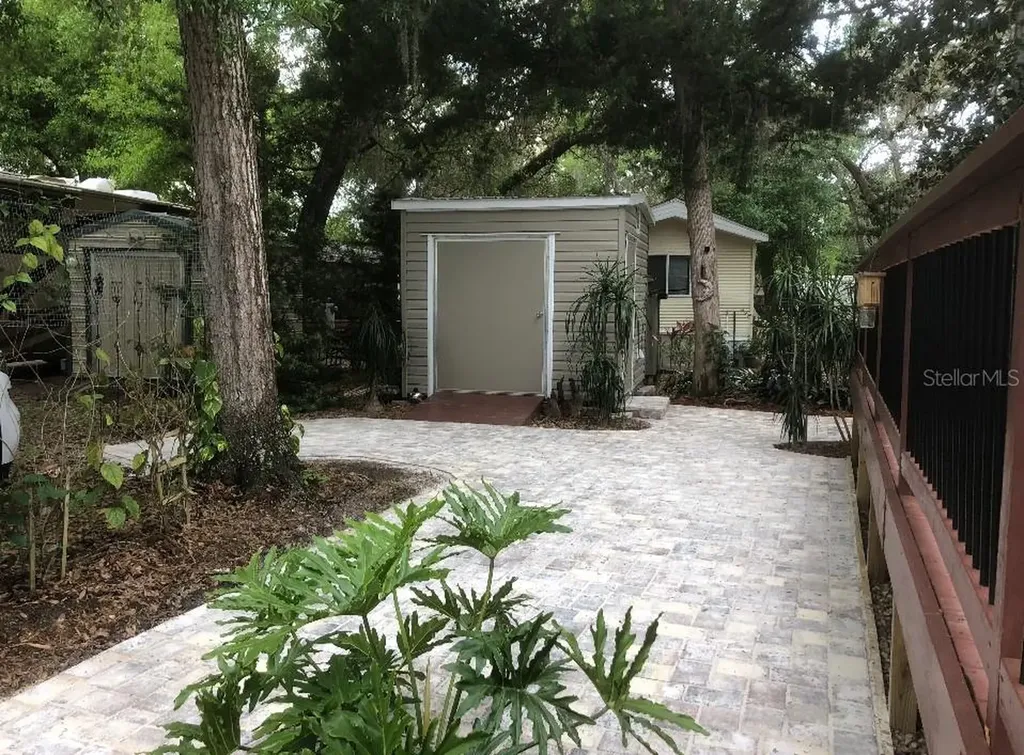 25203 NE 141st Lane Salt Springs FL 32134
