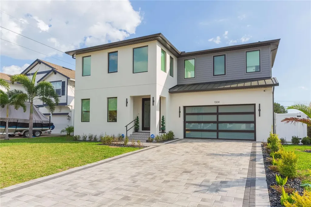 1304 W Arch Street Tampa FL 33607