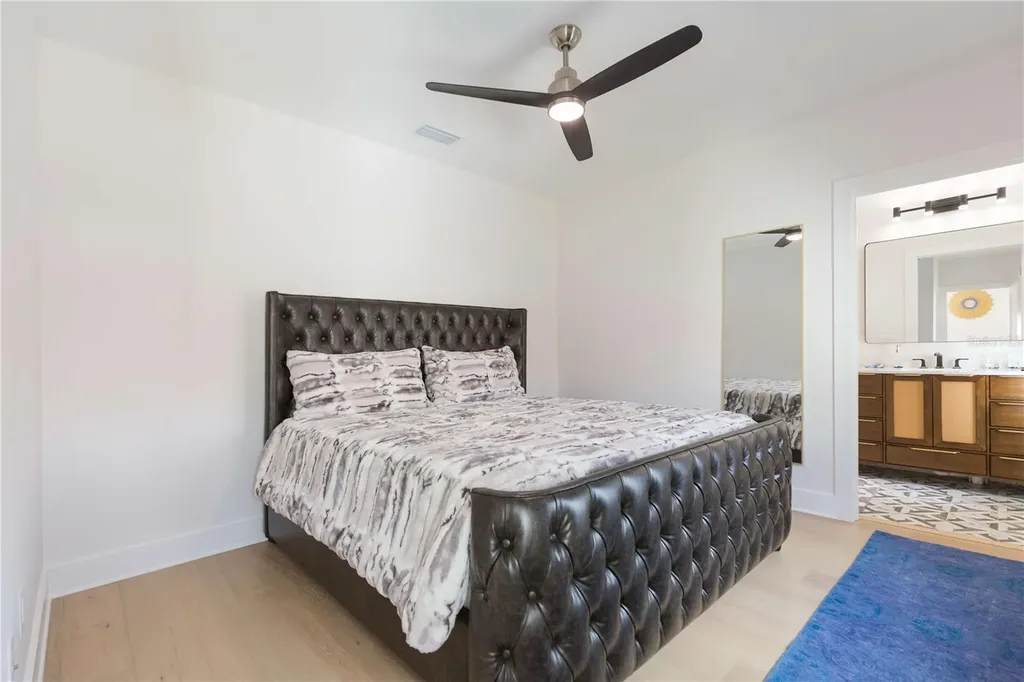 1304 W Arch Street Tampa FL 33607