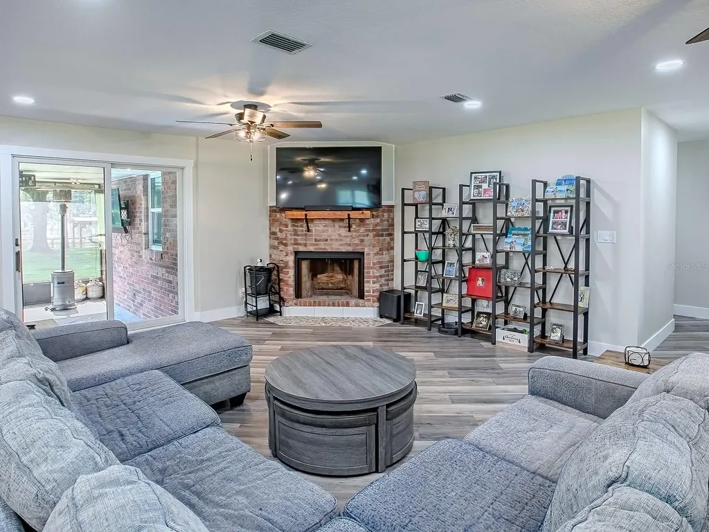 111 Cardinal Lane Eustis FL 32726