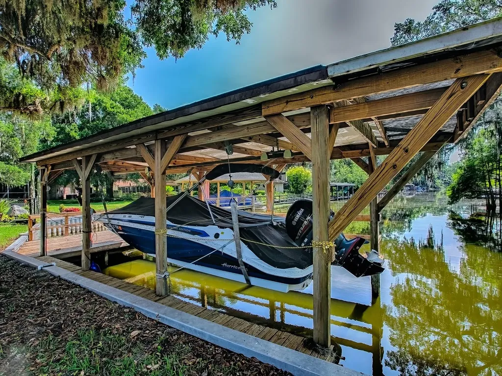 111 Cardinal Lane Eustis FL 32726