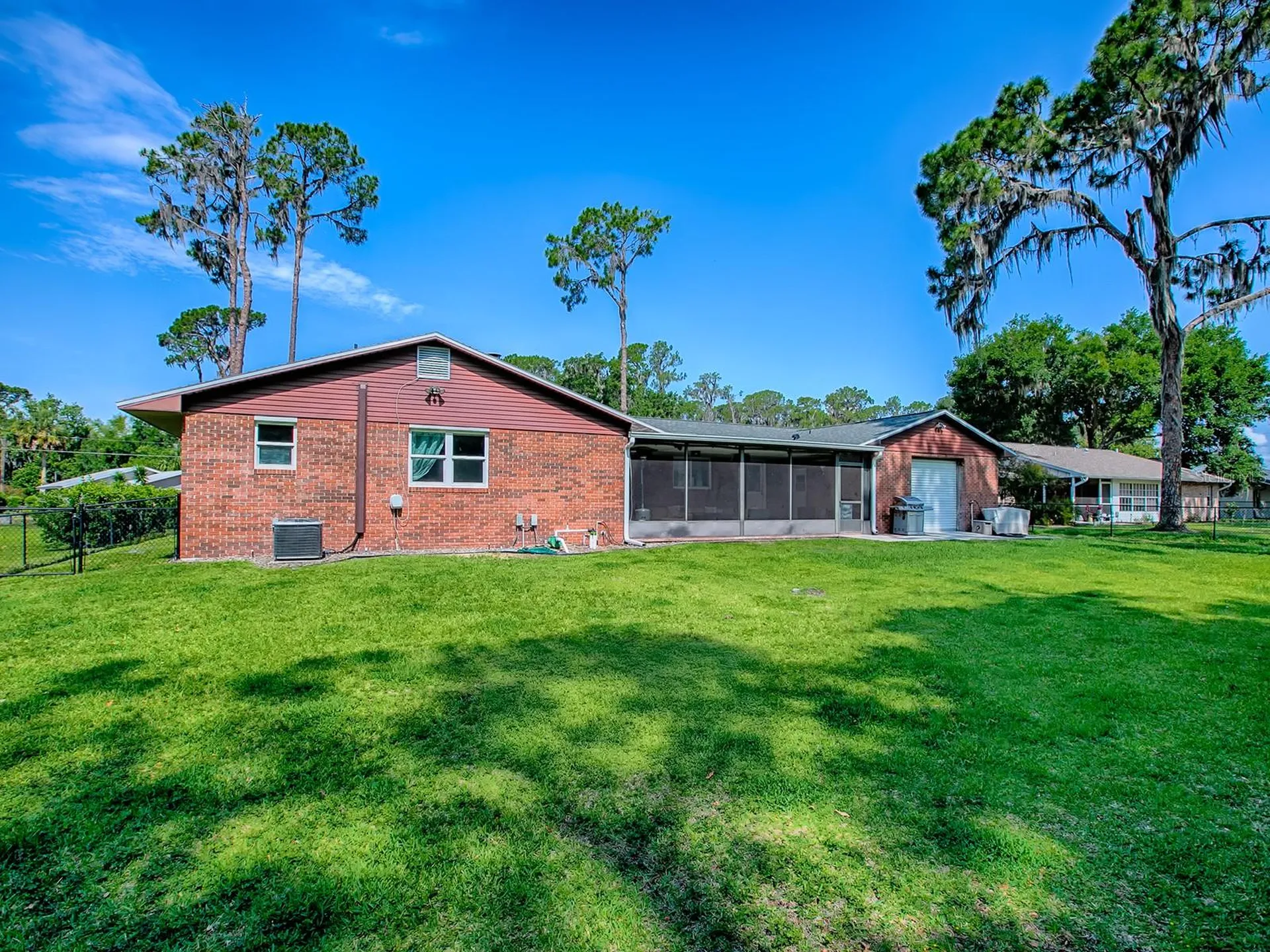 111 Cardinal Lane Eustis FL 32726